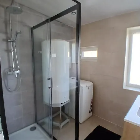 Maison A Proximite De La Et Du Centre-ville سولاك سور مير